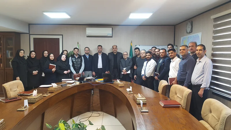دورهمی صمیمانه کارکنان شرکت سرمایه گذاری جاهد در پایان سال 1402